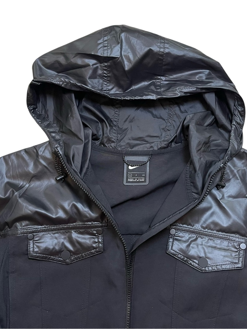 Nike City Ready Cropped Reflective Jacket | Small | Black | Excellent Condition - Picture 3 of 8